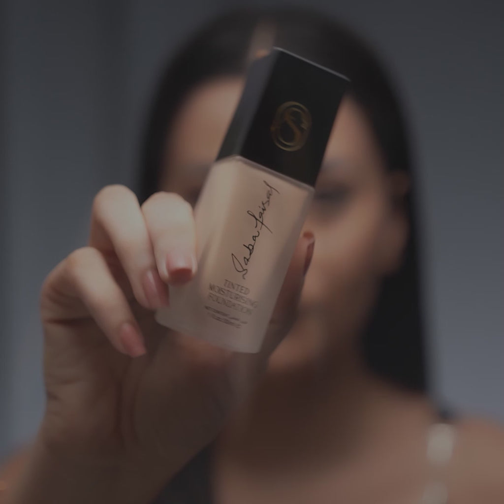 Camera Ready - Tinted Moisturising Foundation